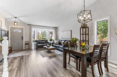 Interior photo 3 of 3 DENAULT PL