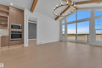 Interior photo 2 of 264 Falcon Crescent