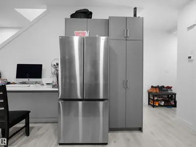 Interior photo 2 of #7 7110 Keswick Common SW