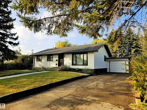 8604 142 ST NW, Edmonton - $699,900