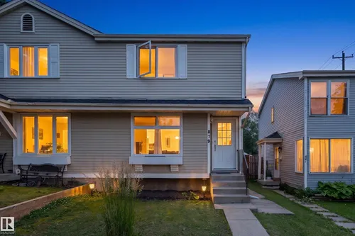 879 VILLAGE ME, Sherwood Park - $325,000