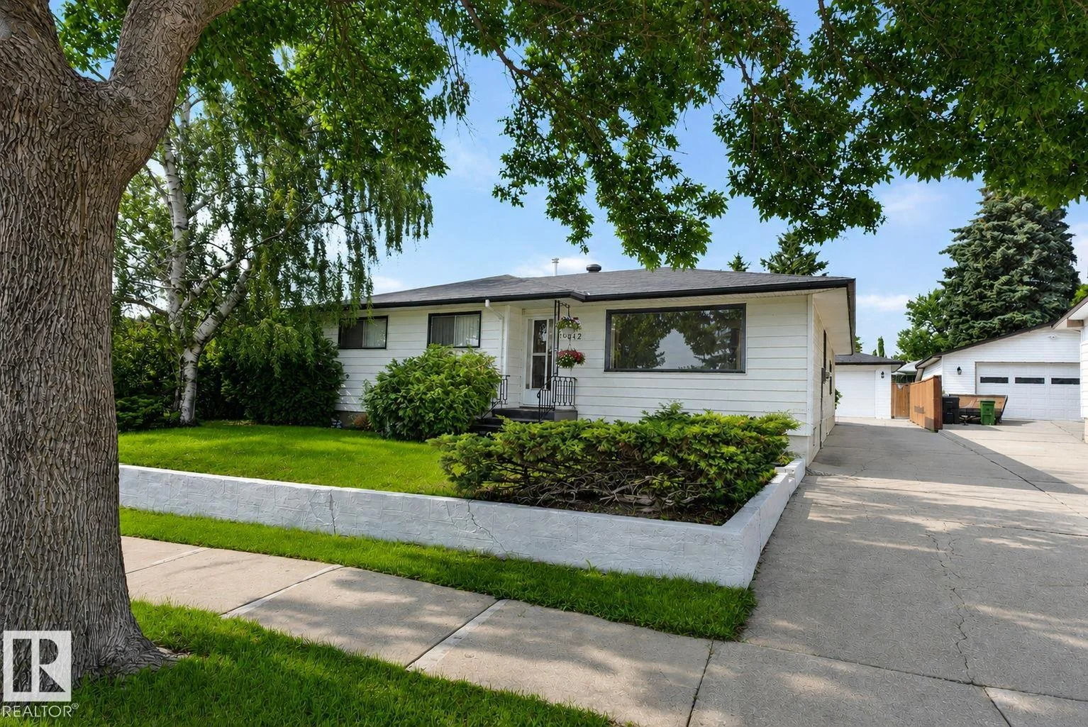 6012 145 AV NW, Edmonton - 5 bedroom Detached Single Family for sale
