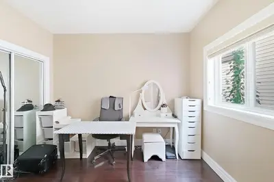 Interior photo 2 of 5931 12 AV SW