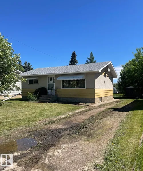 5713 55 ST, Vegreville - $159,900