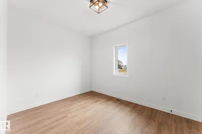 Interior photo 3 of 