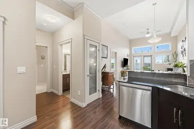 Interior photo 4 of #443 10121 80 AV NW