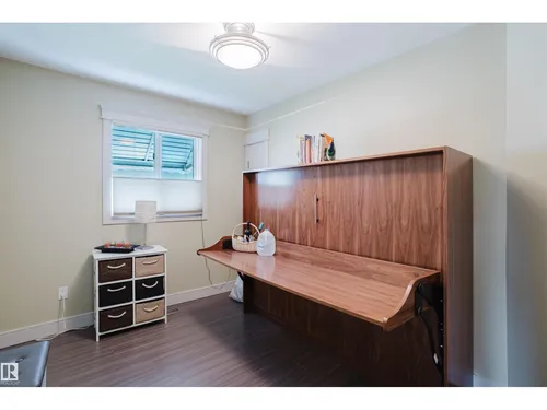 14814 104 AV NW, Edmonton - $479,900