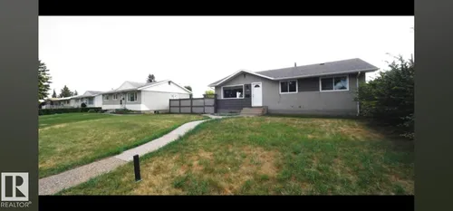 11319 137 AV NW, Edmonton - $487,000