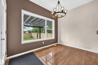 Interior photo 4 of 1605 HODGSON CO NW