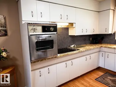 Interior photo 3 of #5 54015 RGE ROAD 262
