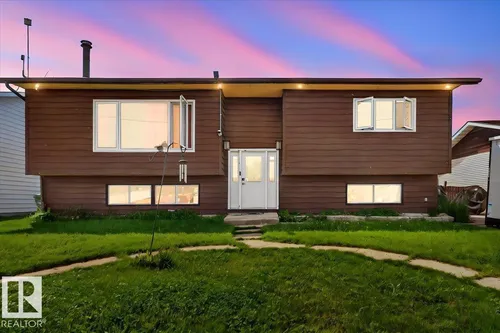 5215 50 AV, Bruderheim - $324,900