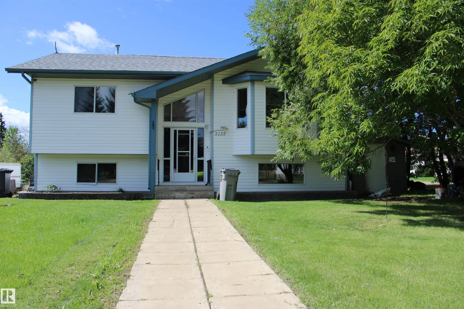 5135 55 AV NW, Mundare - 4 bedroom Detached Single Family for sale
