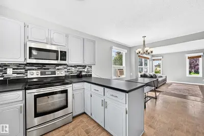 Interior photo 3 of 3615 10 AV NW