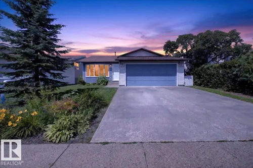 4212 32 AV NW, Edmonton - $459,900