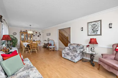 Interior photo 4 of 45 BLUE QUILL CR NW