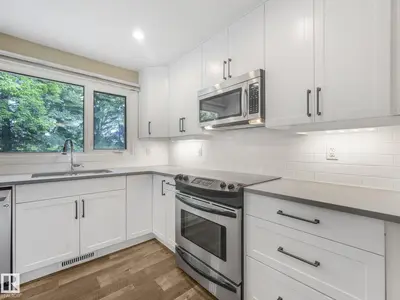 Interior photo 2 of 5708 144 ST NW