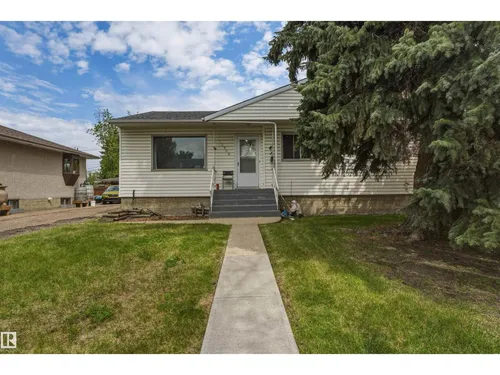 12908 120 AV NW, Edmonton - $399,000
