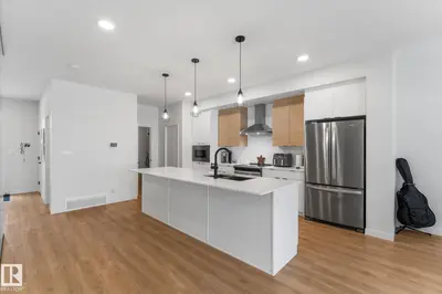 Interior photo 3 of 3906 5 AV SW SW