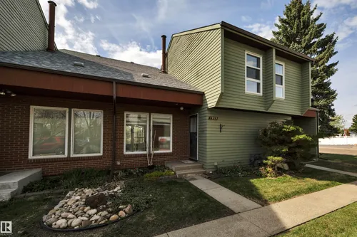 5353 HILL VIEW CR NW, Edmonton - $258,854