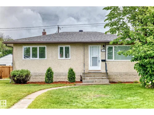 7307 76 ST NW, Edmonton - $415,000