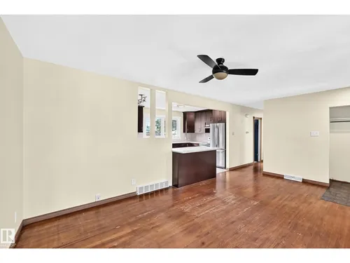 7032 81 ST NW, Edmonton - $425,000