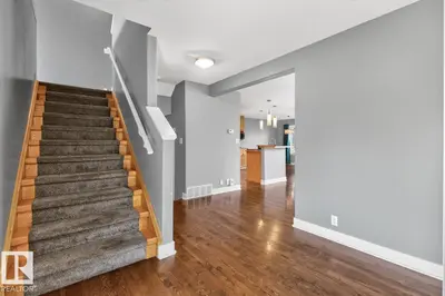 Interior photo 3 of 18 CASCADE CR