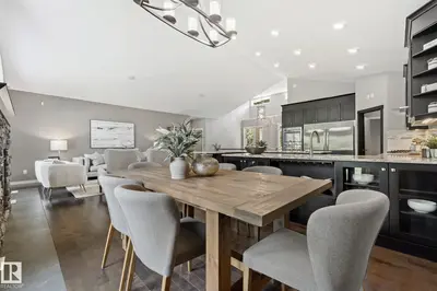 Photo 3 of #138 Fernwood Cr