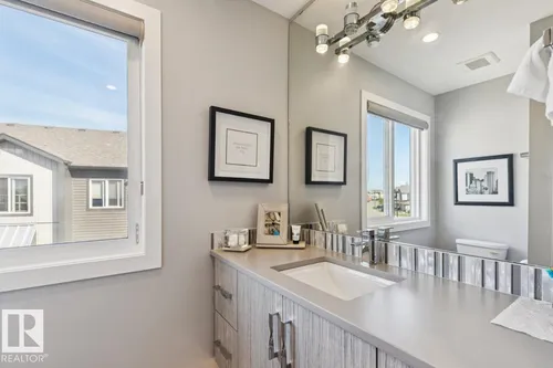 #45 16903 68 ST NW, Edmonton - $389,000