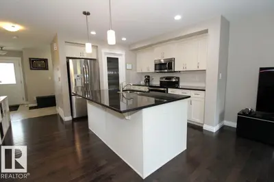 Interior photo 2 of 3048 HARVEY CR NW