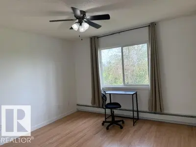 Interior photo 4 of #210 70 WOODSMERE CL