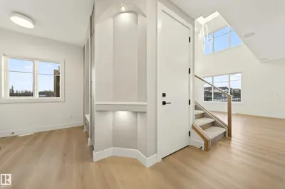 Interior photo 2 of 4276 CHARLES CL SW