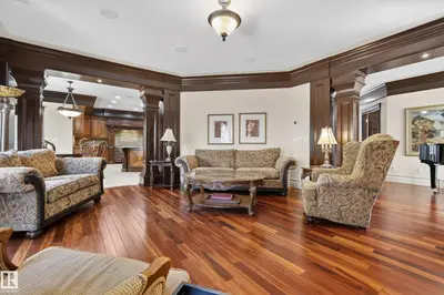 Interior photo 2 of 322 CALDWELL CL NW