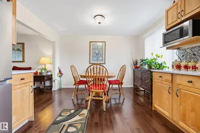 Interior photo 2 of 4506 53A