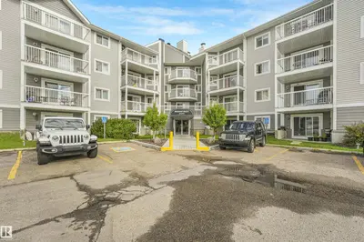Interior photo 2 of #410 5065 31 AV NW