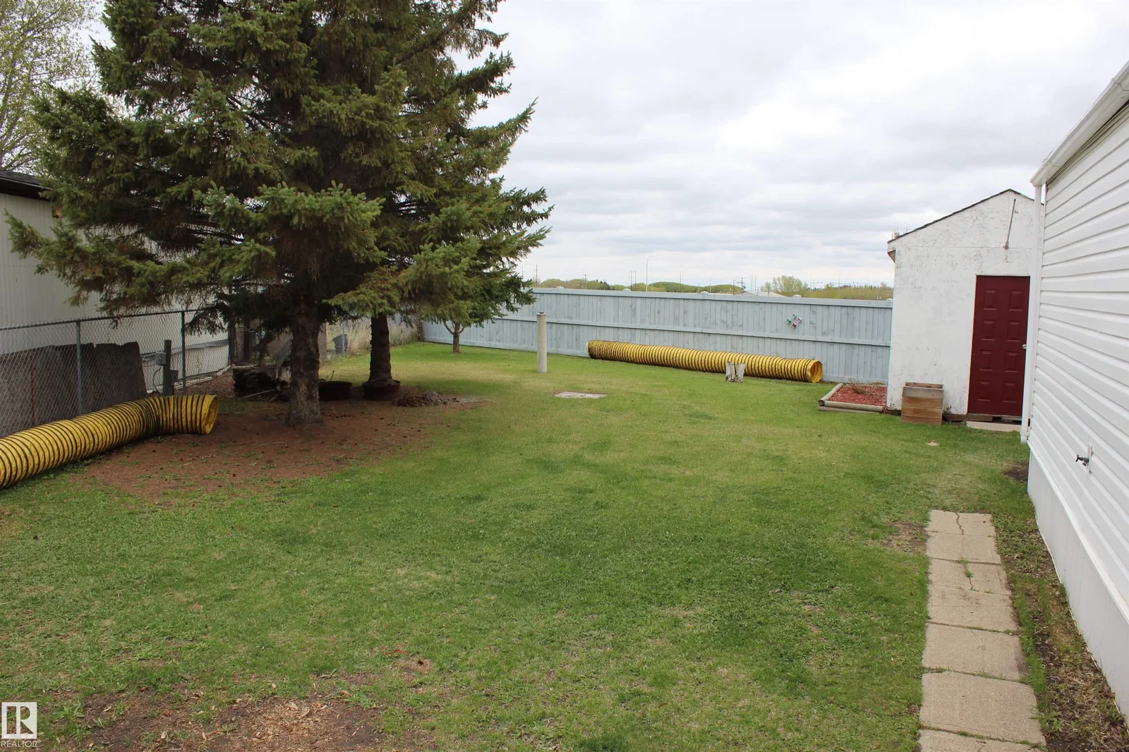 1118 Lakevista DR, Sherwood Park - 3 bedroom Single Family Residence for sale
