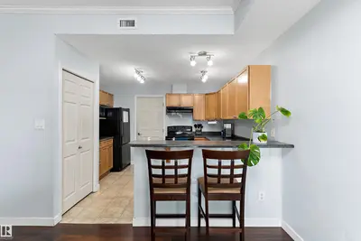 Interior photo 2 of #507 164 BRIDGEPORT BV