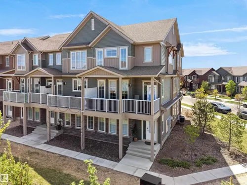 #39 1051 GRAYDON HILL BV SW, Edmonton - $425,000