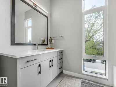 Interior photo 3 of 11613 72 AV NW