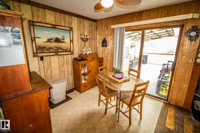 Interior photo 3 of 11218 TWP RD 590