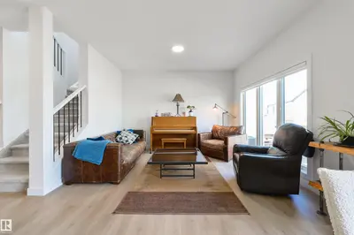 Interior photo 3 of 6 COULEE CL