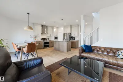 Interior photo 4 of 6 COULEE CL