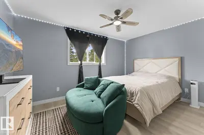 Interior photo 2 of 615 10 ST