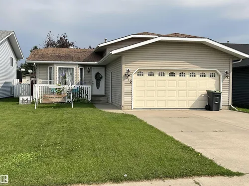 4512 49 AV, Cold Lake - $284,000