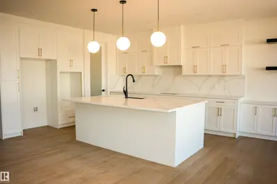 Interior photo 2 of 34 McKenzie Close CL