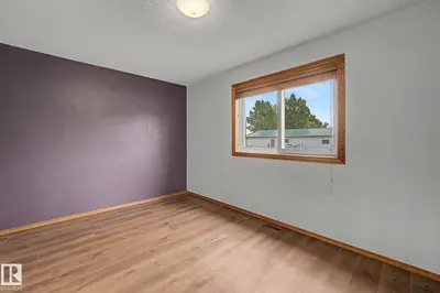Interior photo 4 of 59227 Highway 44