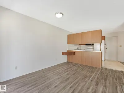 Interior photo 3 of 1521 62 ST NW