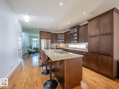 Interior photo 3 of 10957 75 AV NW