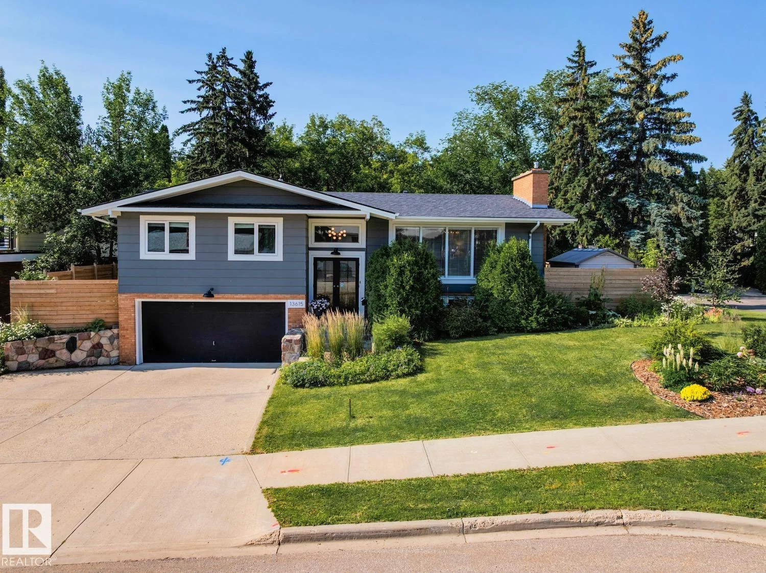 13615 BUENA VISTA RD NW, Edmonton - 4 bedroom Detached Single Family for sale
