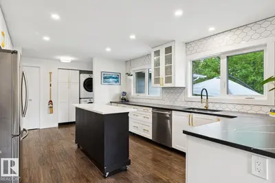 Interior photo 3 of 13615 BUENA VISTA RD NW