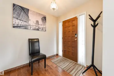 Interior photo 4 of 206 WOLF WILLOW CR NW